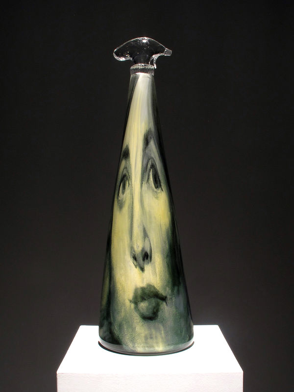 Joanna Manousis, Self-Contained Spray (No. 13)