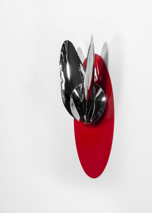 Braddon Snape Allusive Object - Vee, 2025 Welded, mirror polished and cold inflated stainless steel. Acrylic sheet. H: 59 W: 27 D: 11.8cm