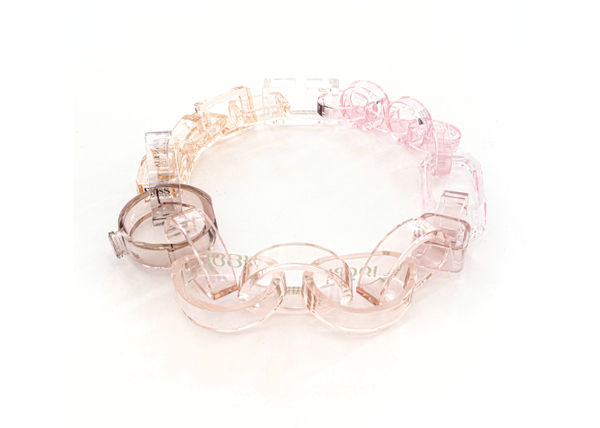 Veronika Fabian, Boss, 2025