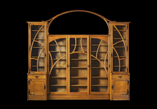 Gustave Serrurier-Bovy, Bookcase and fireplace, 1898-1899