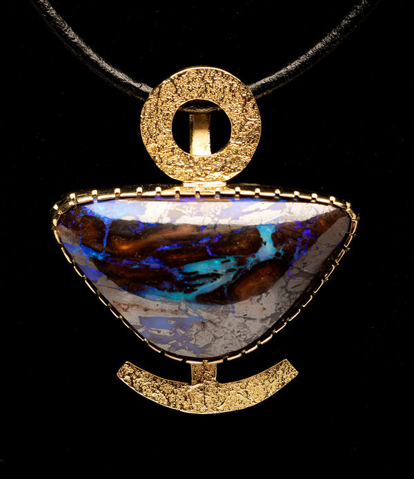 Yazzie Johnson and Gail Bird, Pedant, d. 2021