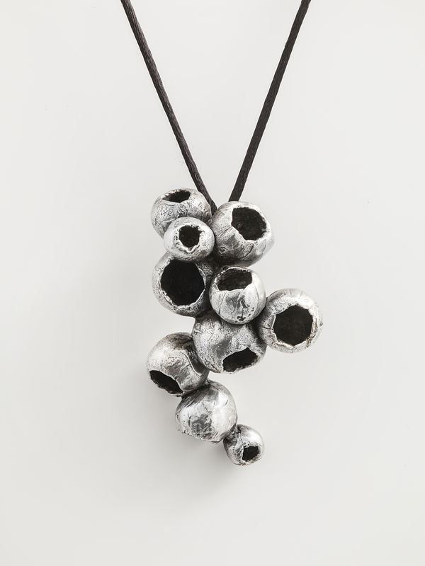 Susie MacMurray, Silver Carapace IV, 2020