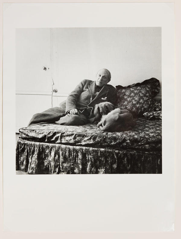 Dora Maar, Pablo Picasso and his dog, Kazbek, at Dora Maar's apartment, 6 Rue de Savoie, Paris (Pablo Picasso et son chien, Kazbek, chez Dora Maar, 6 rue de Savoie, Paris) c. 1942, 2022