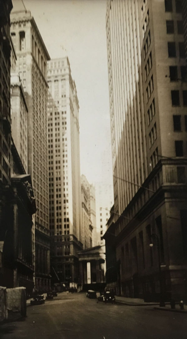 Fred Zinnemann, Wall Street, August 31, 1932