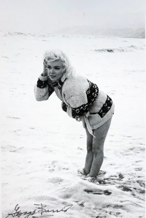 George Barris, Marylin at Beach