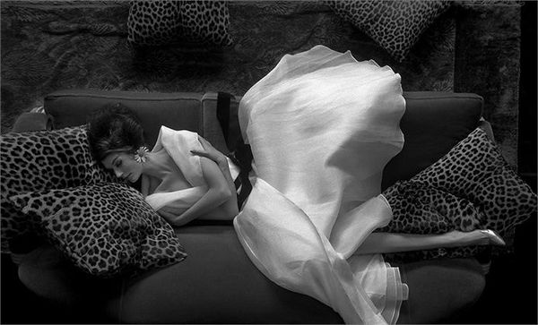 Melvin Sokolsky, Look Down, Bazaar, 1960, printed later