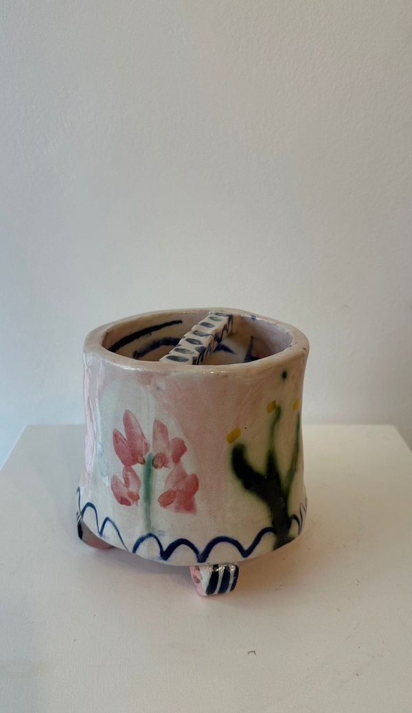 Louise Kaye, Pink planter