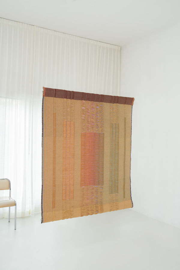 Mae Engelgeer, VIVID - large