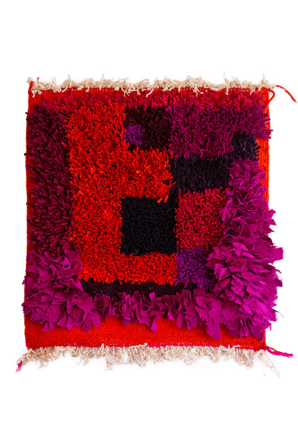 Mina Abouzahra, Bloody female - Fruit of the Loom