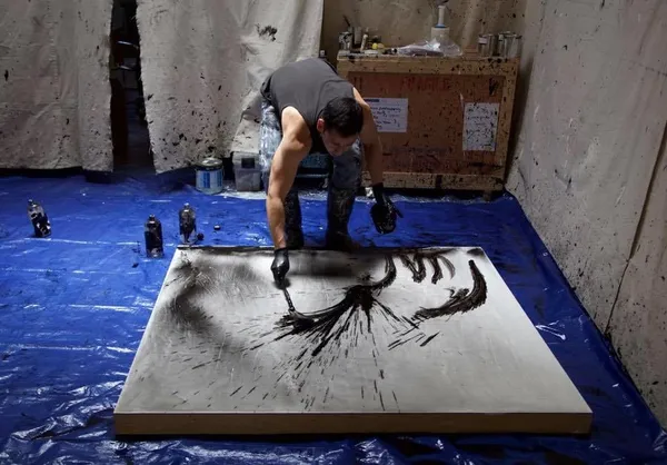 Daniel Diaz-Tai, Studio Shot