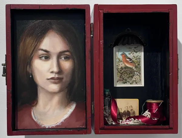 Julia (The Tailor's Daughters)