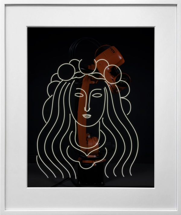 Rob and Nick Carter, Robot Light Drawing, Fée au chapeau de clarté, Souvenir du Mallarmé, after Henri Matisse (1933), 2022