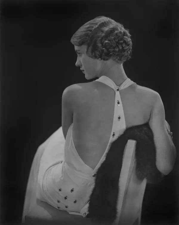 George Hoyningen-Huene, Lee Miller, Coiffure by Calou, 1931
