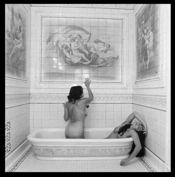 Stephan Brigidi, Nudes in Bathtub, 1976
