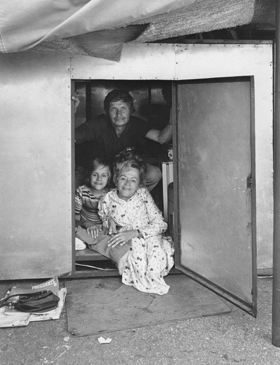 Randal Levenson, Barbara and Ed Bennett with Annie, Columbus, Ohio Under the Stage, 1976