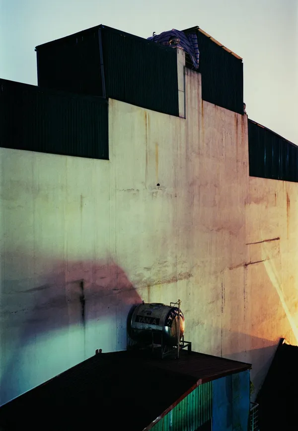 Sander Meisner, Yellow building, 2015