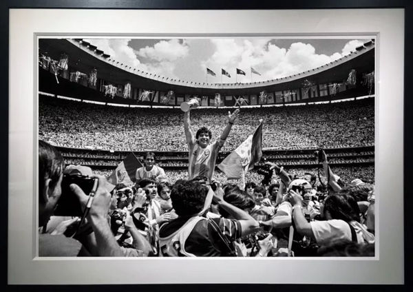 David Yarrow, Maradona (B&W), 1986