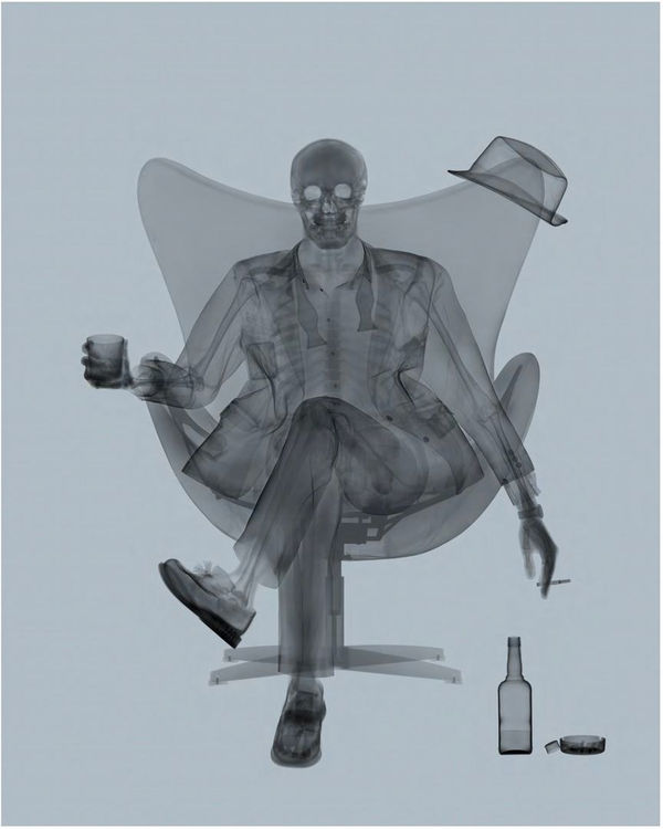 Nick Veasey, Rat Pack, 2024