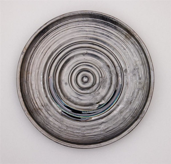 Iza Lozano Agua que corre 3, 2023 Stoneware clay, marble, bone ash and iron rich glaze 28.0 x 28.0 cm