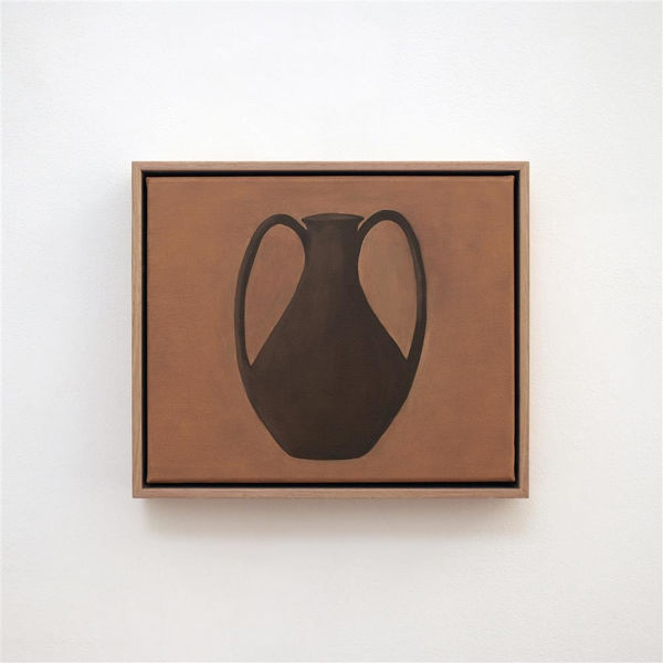 Briana Jamieson Vase, 2024 Oil on canvas 275 x 325 mm