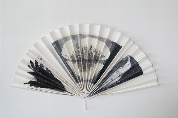 Julia Stevenson Dawn, 2014 Handprinted Hahnemühle paper, pure linen thread 34.0 x 65.0 x 5.0 cm