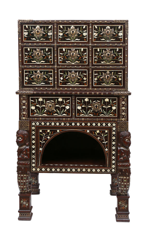 Contador com Trempe, Província do Norte do Estado Português da Índia (Taná), finais séc. XVI