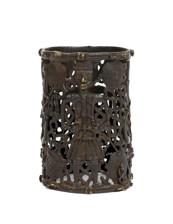 A Benin Armlet Dispicting a Portuguese Officer, Edo, Kingdom of Benin (present-day Nigeria); 17th–18th century brass 12,5 × 8 × 7,5 cm