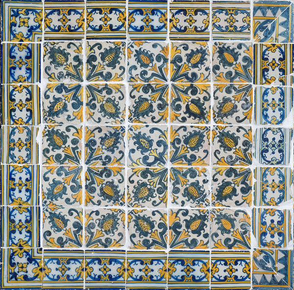 2 "Massaroca" tile paneling, Portugal, 17th c.