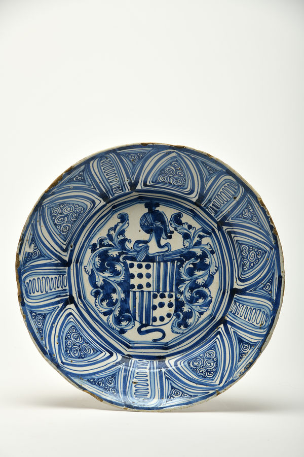 Prato grande, Portugal, 1600-1620 faiança ⌀ 37 cm