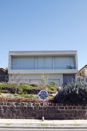 Simone Slee, Houses Happy to Help #19, 2010