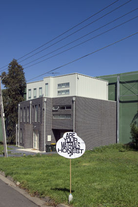 Simone Slee, Houses Happy to Help #15, 2010