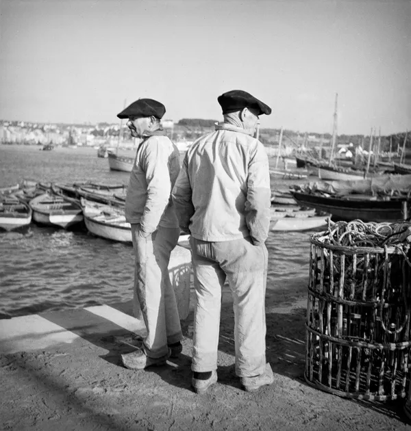 Les pêcheurs en sabot, vers 1935 Tirage argentique sur papier baryté 40x50 cm Edition of 15 plus 5 AP