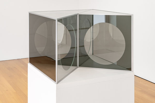 Dan Graham, Pavilion influenced by Moon Windows, variation B, 1989