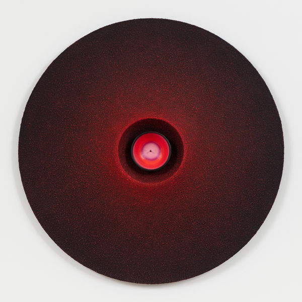 Marion Borgelt Bloodlight Series: Ashenstar, 2025 canvas, texture, timber, nail, acrylic, oil Ø 100 x 11 cm