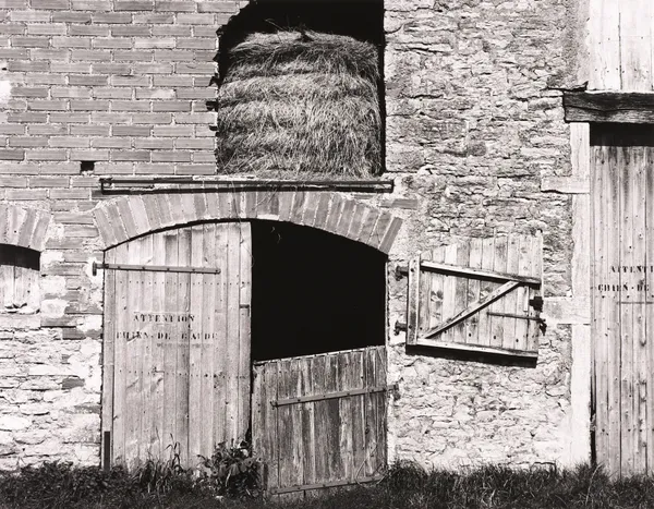 Robert K. Byers, Barn, Chateauneuf, Burgandy, France, 1988
