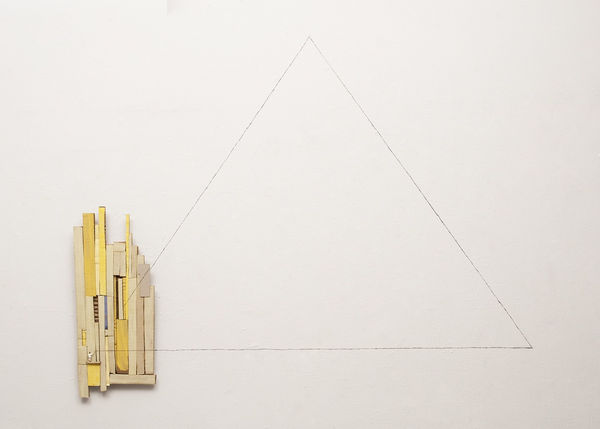 Liliana Porter, Triangle, 2017