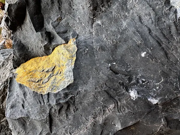 Sherihan Khalil, Hanging Garden Rock, 2025