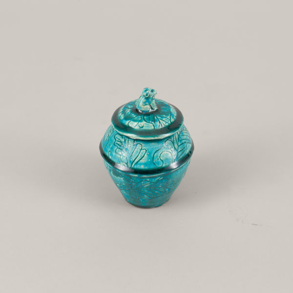 Shinobi Tsubo: Dog｜青白釉しのび壺 戌, 2024