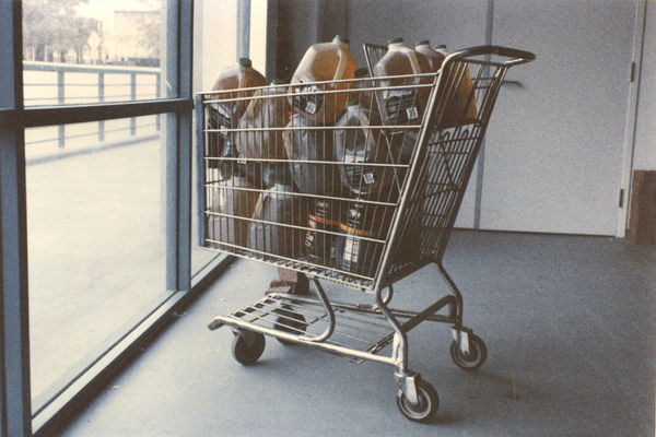 Shi Jin-Hua, Running Urine, 1995