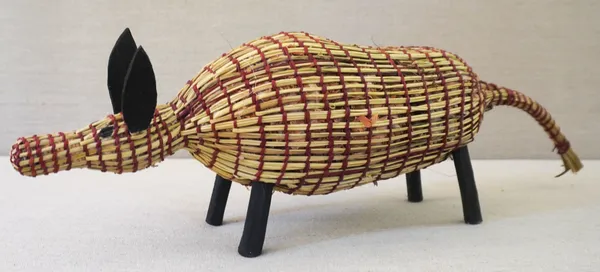 Gloreen Campion Yok (Bandicoot), 2025 pandanus with pigment and fixative 56 x 13 x 16 cm