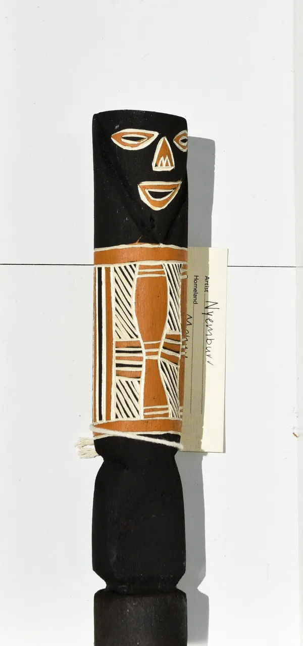 Buku Carving Carving, 2021 natural pigment on wood 26 x 6 cm