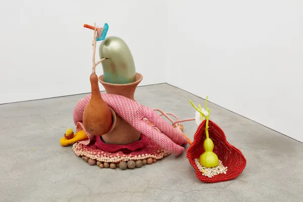 Maria Nepomuceno Xamã I, 2017 Beads, braided straw, gourd, wood, ceramic, clay and resin 49.25 x 49.25 x 59 inches 125 x 125 x 150 cm