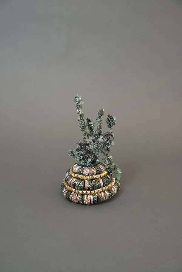 Lucien Shapiro bottlecap vessel