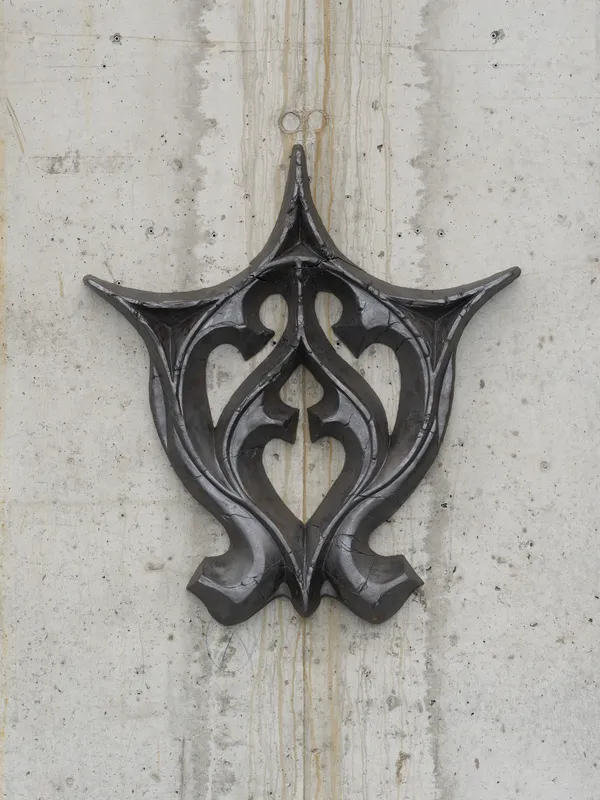 Paola Siri Renard & Léo Luccioni Sainte-Gudule, 2026 Glazed ceramic approx. 78 x 85 cm. 30 x 33 in.