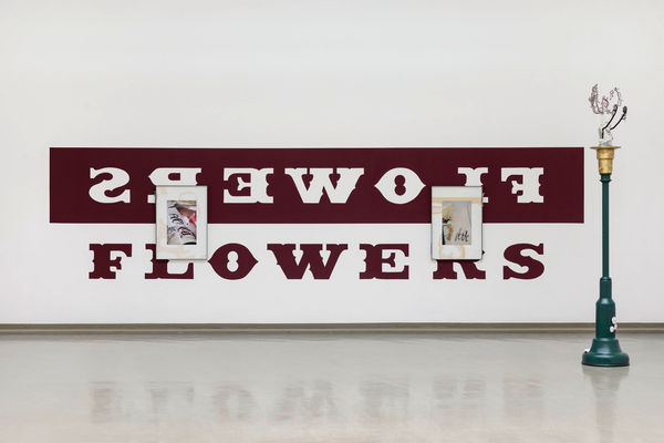 Image of Landings (11561.1, Ogle).