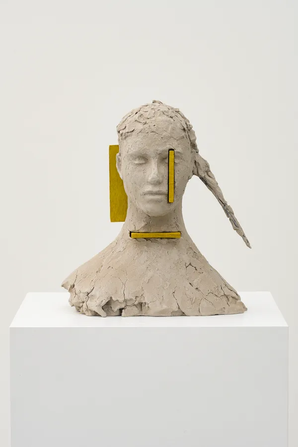 mark manders bronze head sculpture