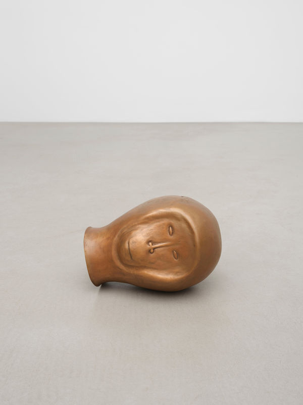 Image of I would not think to touch the sky with two arms.