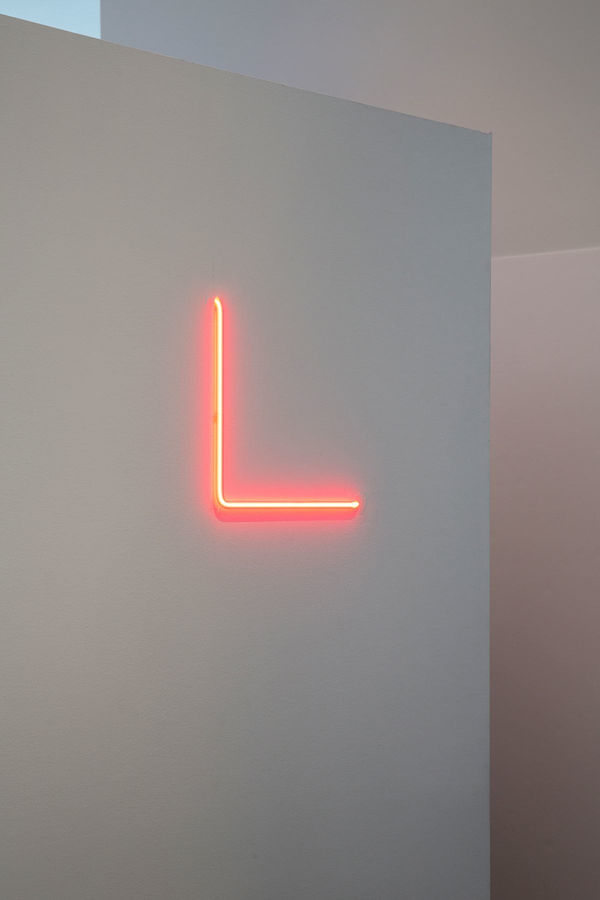 Stephen Antonakos, Small Corner Incomplete Square, 1973