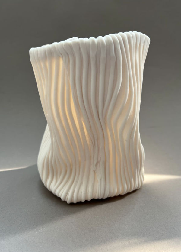 Leah Kaplan, Contrapposto (corduroy)