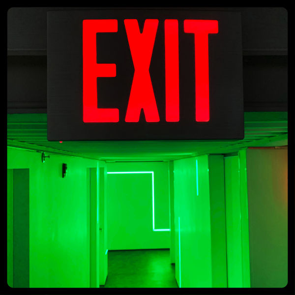 Florian Reinhardt FR 975 / New York City / At the Gallery, 2012 100 x 100 cm Archival inkjet print Edition of 3 plus 1 artist's proof